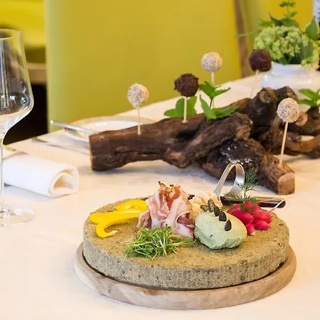 Guest house Hotel Alte Post Suedsteiermark 4*